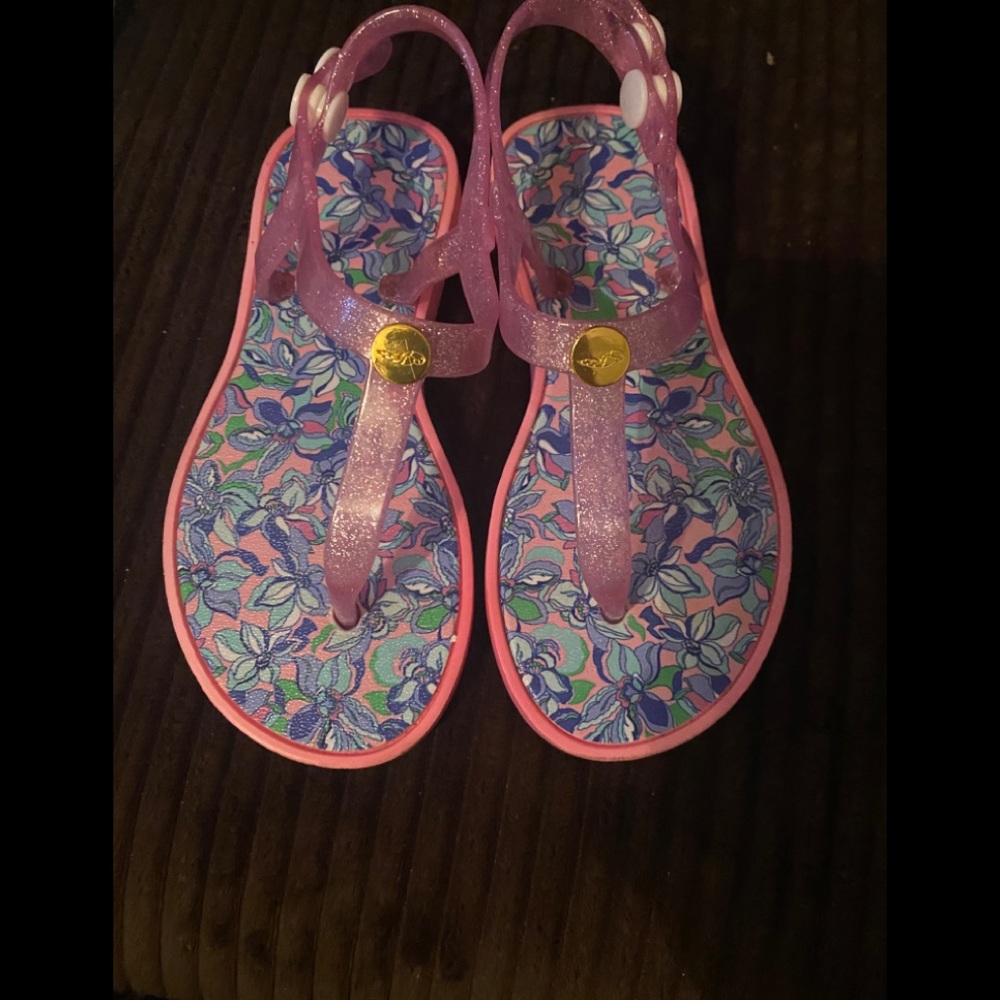 Girls sandals 11/12